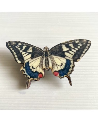 Farfalla Swallowtail - Spilla di legno Fen & Co spiritose spille colorate particolari eleganti donna da giacca uomo