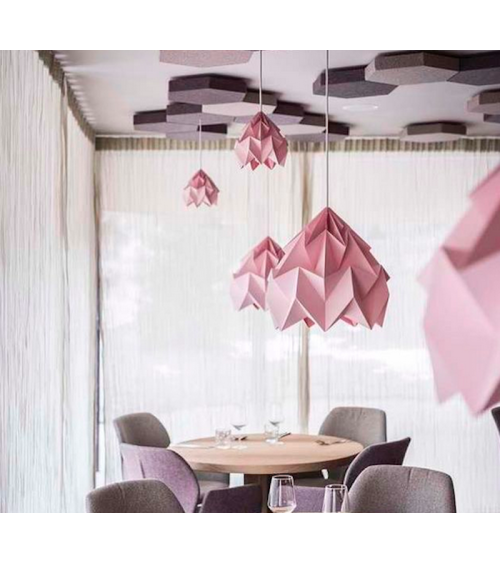 Moth XL Rose - Suspension luminaire design Studio Snowpuppe lampes suspendues design lustre moderne salon salle à manger cuisine