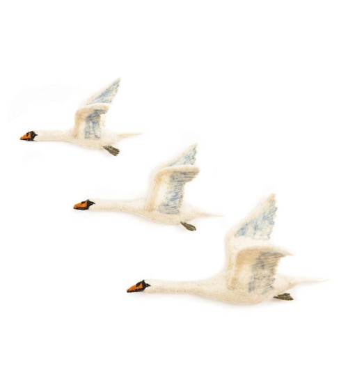 Wall decoration - Flying Swans Sew Heart Felt Wall Art & Decor design switzerland original