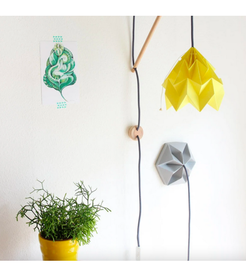 Klimoppe Moth - Lampada da parete Studio Snowpuppe lampade a muro design