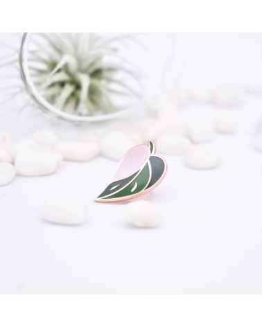 Enamel Pin - Philodendron Pink Princess Plant Scouts broches and pins hat pin badges collectible