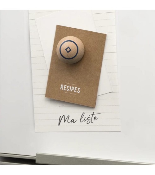 Decorative magnet - Wooden ball tout simplement, Decorative Magnets design switzerland original