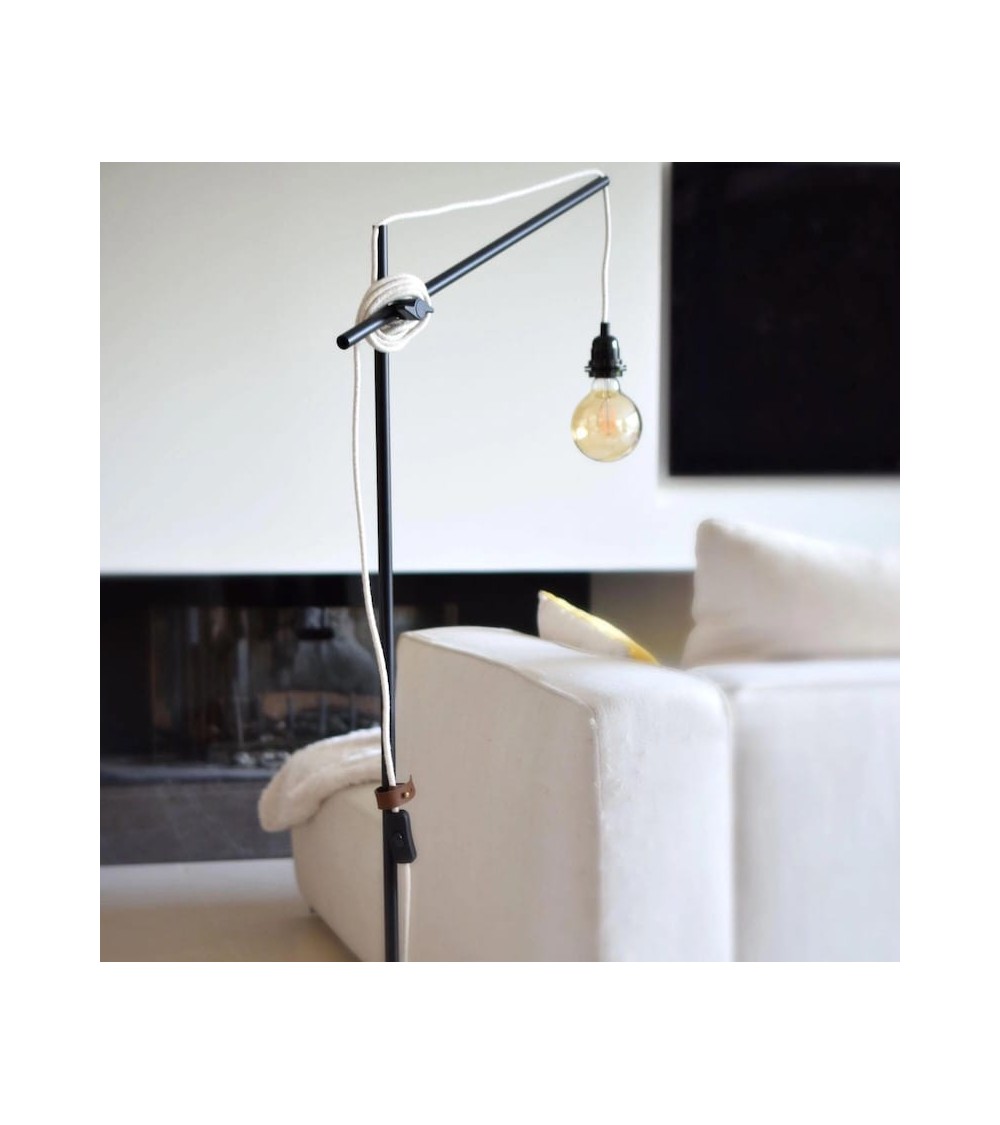 Asym - Support de luminaire design Hoopzi Kitatori Suisse