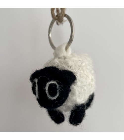 Sheep - Cool Handcrafted Keychain Felt so good original gift idea switzerland