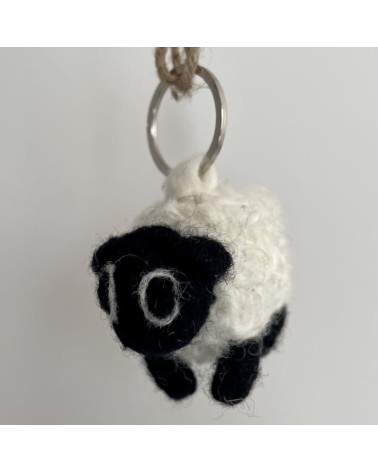 Sheep - Cool Handcrafted Keychain Felt so good original gift idea switzerland