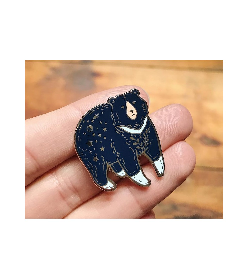 Pin's - Ours Lunaire Wildship Studio pins rare métal originaux bijoux suisse