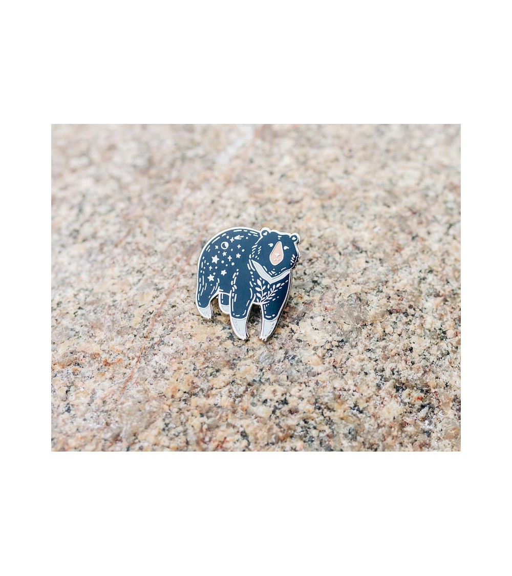 Pin's - Ours Lunaire Wildship Studio pins rare métal originaux bijoux suisse