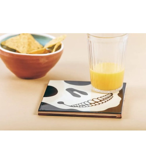 Skull - Ceramic trivet Bussoga