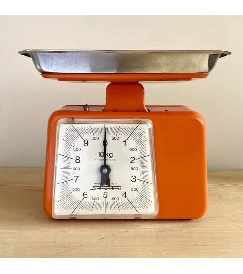 Bilancia da cucina vintage - Stube - Anni '70 Vintage by Kitatori Kitatori.ch - Concept Store di arte e design design svizzer...