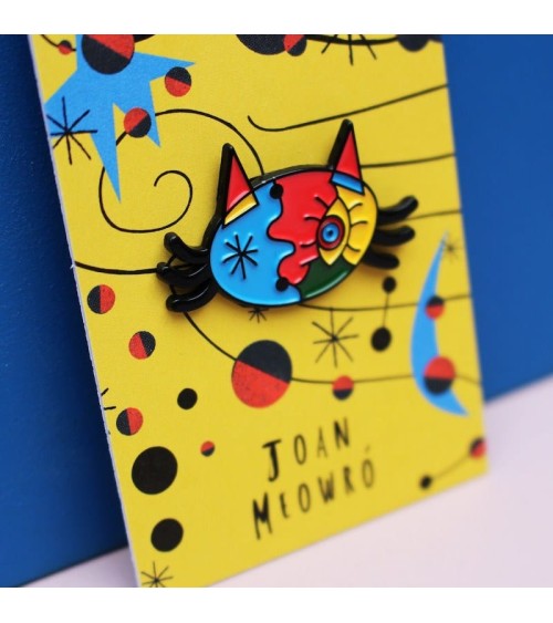 Enamel Pin - Joan Meowro Niaski broches and pins hat pin badges collectible