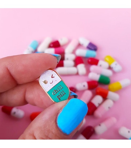 Enamel Pin - Happy pill - Mint and Glitter Studio Inktvis Brooch and Enamel Pin design switzerland original