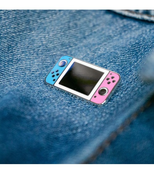 Enamel Pins - Nintendo - Pink and blue Creative Goodie broches and pins hat pin badges collectible