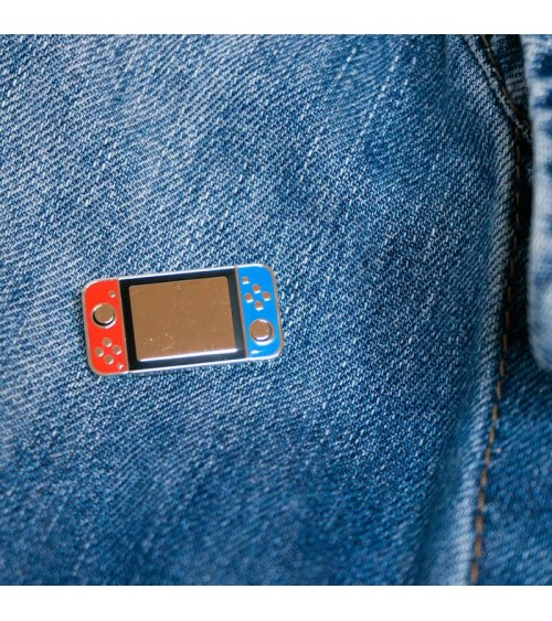 Spilla Smaltata - Nintendo - Rosso e blu Creative Goodie spiritose spille colorate particolari eleganti donna da giacca uomo