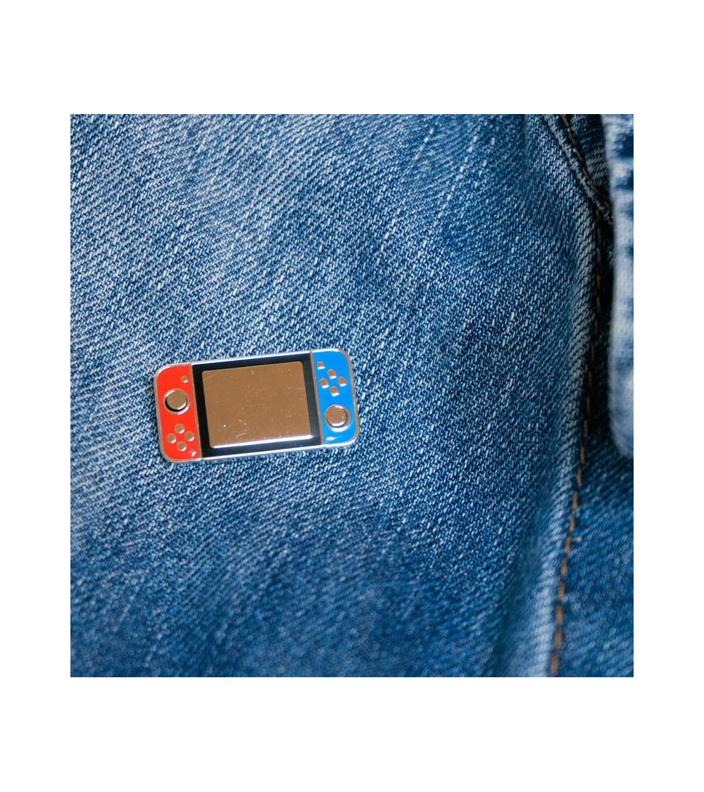 Spilla Smaltata - Nintendo - Rosso e blu Creative Goodie spiritose spille colorate particolari eleganti donna da giacca uomo
