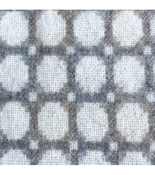 Plaid beige MILAN Natural - Couverture en laine mérinos Bronte by Moon anglaise plaid tartan ecossais 100 laine highland