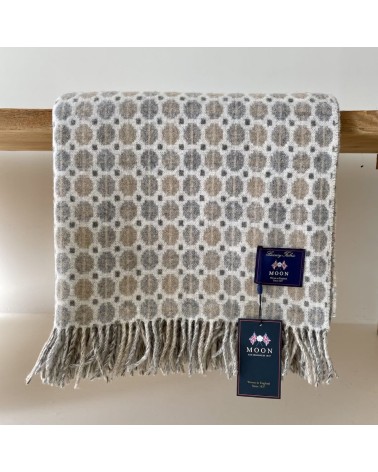 Plaid beige MILAN Natural - Couverture en laine mérinos Bronte by Moon anglaise plaid tartan ecossais 100 laine highland