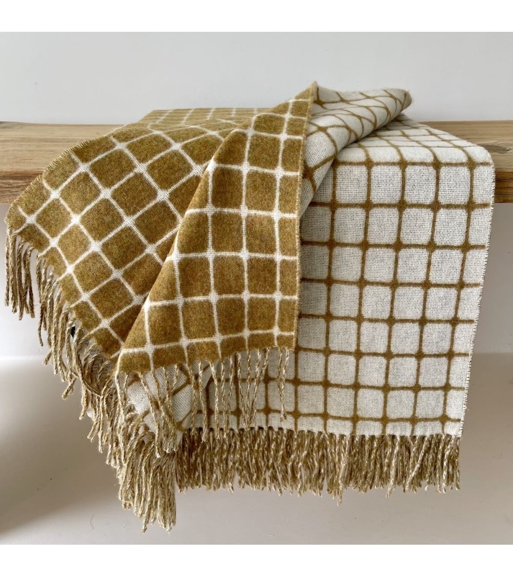 ATHENS Gold - Plaid canapé, couverture en laine mérinos Bronte by Moon un plaid cocooning couverture chaude douce plaide lit