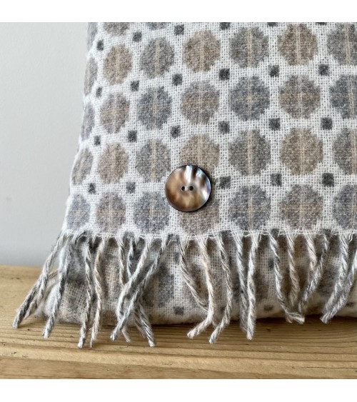 MILAN Natural - Coussin décoratif en laine mérinos Bronte by Moon pour canapé decoratif salon chaise deco