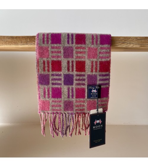 Merino wool scarf - RIBBON Fuchsia Bronte by Moon Scarves design switzerland original
