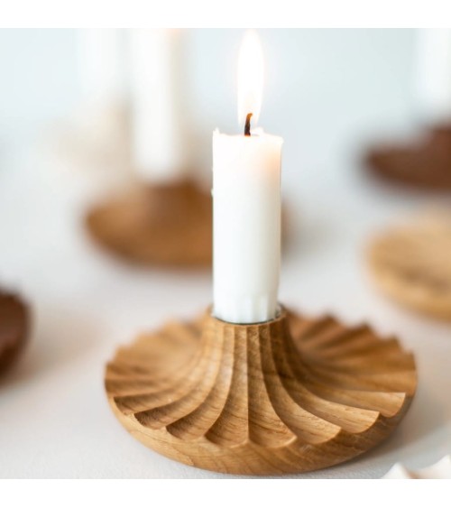 Daggkåpa - Kerzenständer aus Eichenholz MYLHTA Teelichthalter & Windlichter design Schweiz Original
