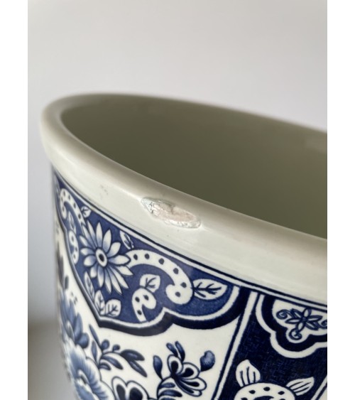 Boch Delfts - Vintage pot holder (24 cm) Vintage by Kitatori Kitatori.ch - Art and Design Concept Store design switzerland or...