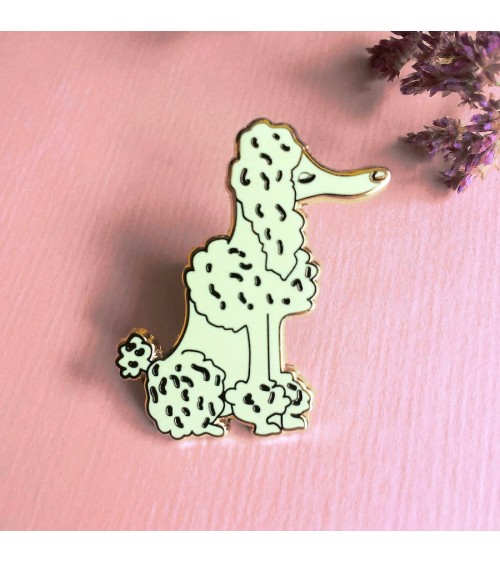 Pin's - Caniche Royal Katinka Feijs Broches et Pin's design suisse original