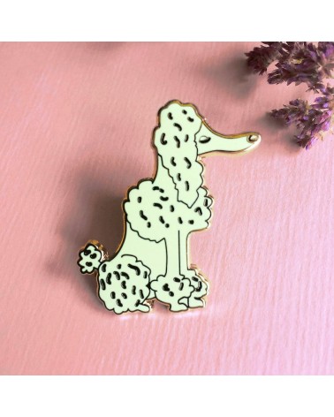 Pin's - Caniche Royal Katinka Feijs pins rare métal originaux bijoux suisse
