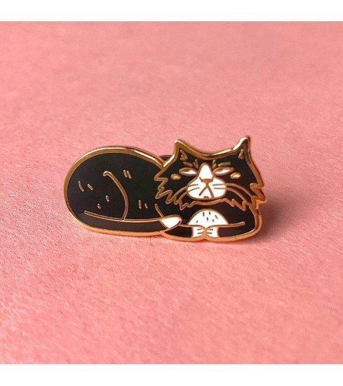 Enamel Pin - Annoyed Cat Katinka Feijs broches and pins hat pin badges collectible