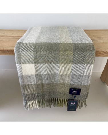 Plaid WOODALE Olive - Couverture canapé en laine Bronte by Moon anglaise plaid tartan ecossais 100 laine highland