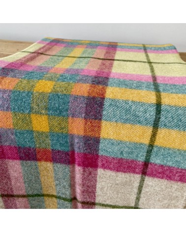 Plaid FALMOUTH Ivoire / Rose - Couverture en laine Bronte by Moon anglaise plaid tartan ecossais 100 laine highland