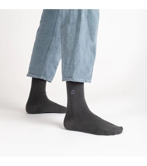 Chaussettes Recyclées - Gris Anthracite Label Chaussette jolies pour femme originales pour homme chausset rigolotes drole Suisse