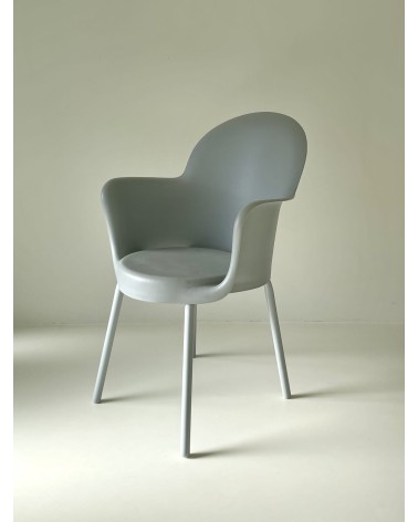 Gogo di Marcello Ziliani - Sedia Vintage Usate - Grigio kitatori mobili Oggetto di design vintage svizzera