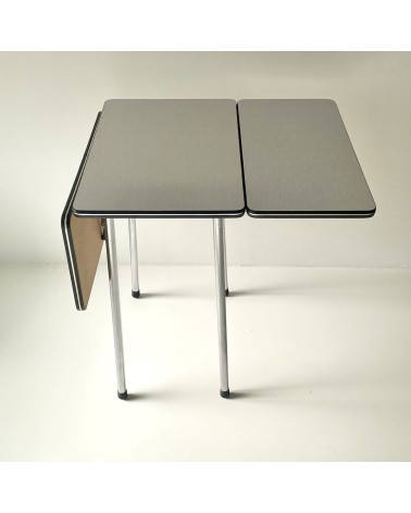 Table pliante vintage en Formica - Années 60 Vintage by Kitatori Kitatori - Concept Store d'Art et de Design design suisse or...