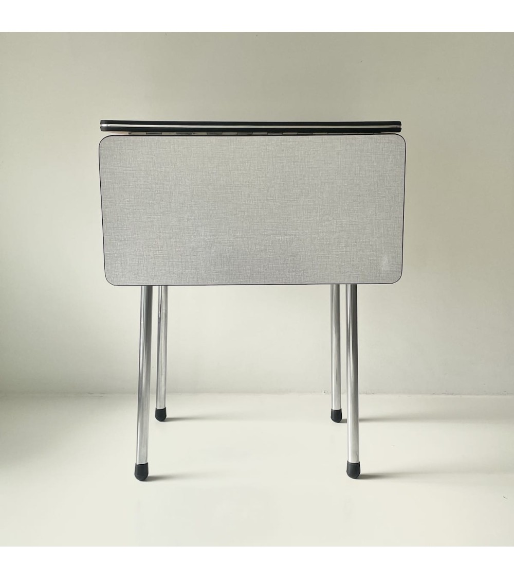 Tavolo pieghevole vintage in formica - Anni '60 Vintage by Kitatori Kitatori.ch - Concept Store di arte e design design svizz...