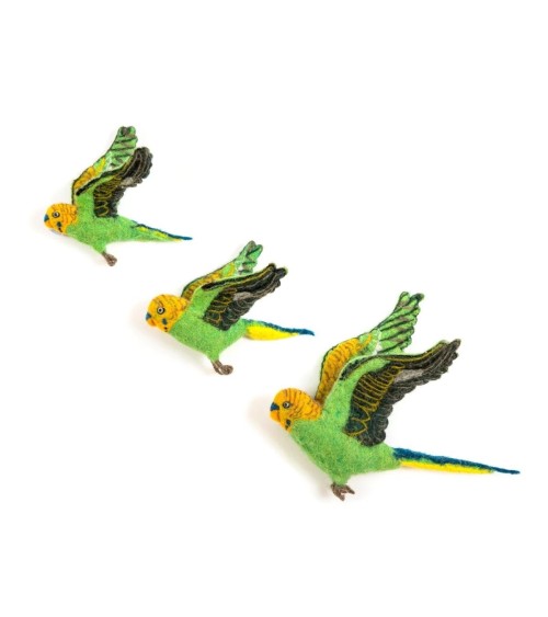 Wanddeko - Fliegende grüne Wellensittiche Trio Sew Heart Felt Wanddeko design Schweiz Original