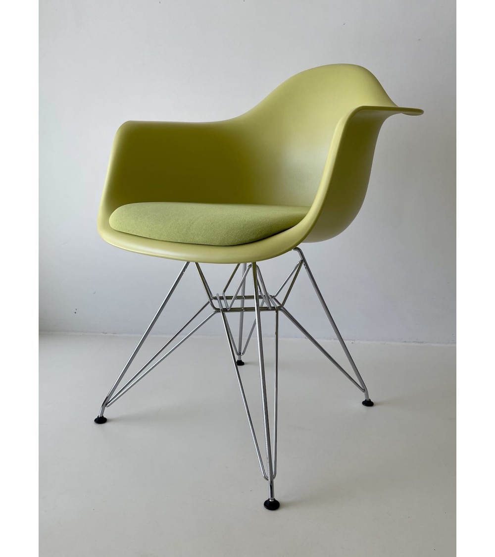 Eames Plastic Armchair DAR - VITRA - Usate kitatori mobili Oggetto di design vintage svizzera