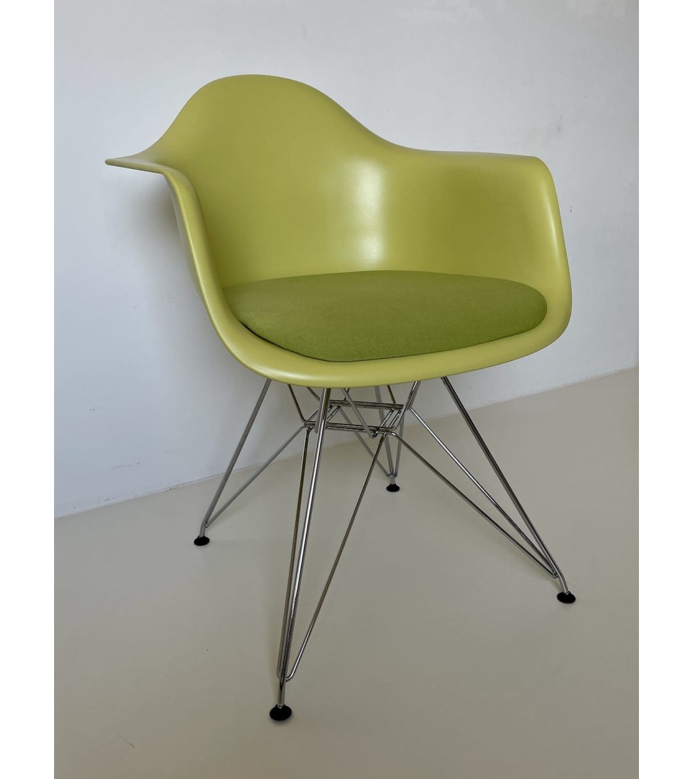 Eames Plastic Armchair DAR - VITRA - Usate kitatori mobili Oggetto di design vintage svizzera