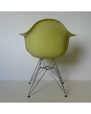 Eames Plastic Armchair DAR - VITRA - Usate kitatori mobili Oggetto di design vintage svizzera