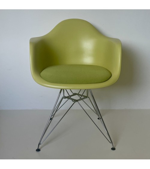 Eames Plastic Armchair DAR - VITRA - Usate kitatori mobili Oggetto di design vintage svizzera