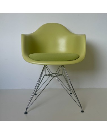 Eames Plastic Armchair DAR - VITRA - Usate kitatori mobili Oggetto di design vintage svizzera