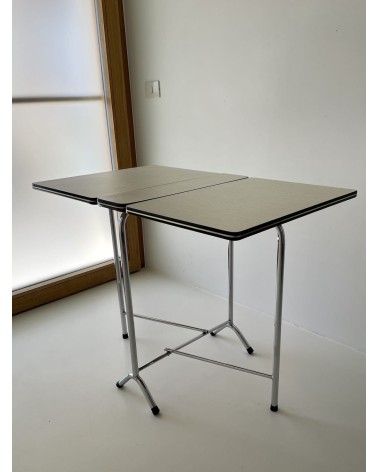 Tavolo pieghevole in formica - Vintage Anni '60 Vintage by Kitatori Kitatori.ch - Concept Store di arte e design design svizz...