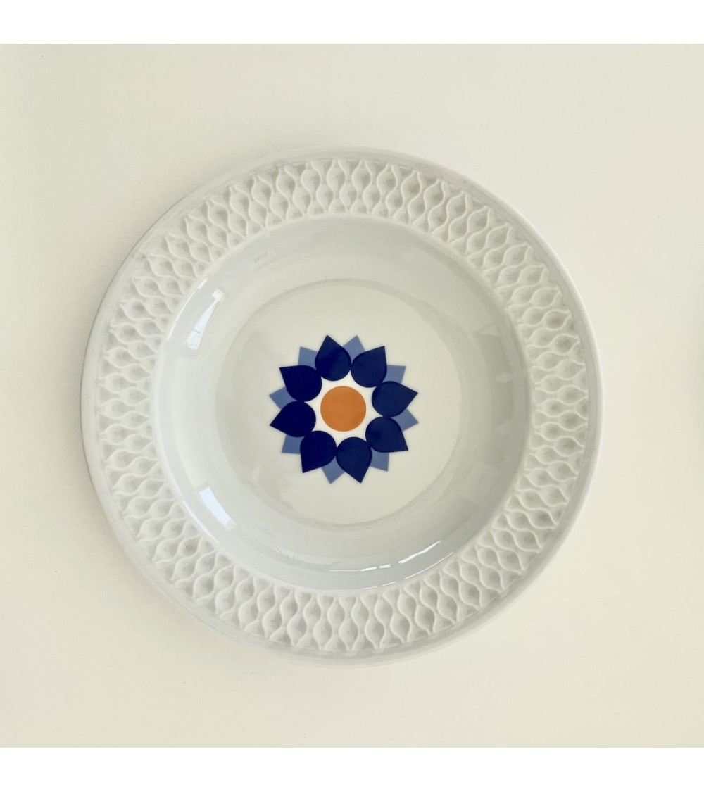 4 Soup Plates - Bavaria Schirnding Vintage by Kitatori Kitatori.ch - Art and Design Concept Store design switzerland original