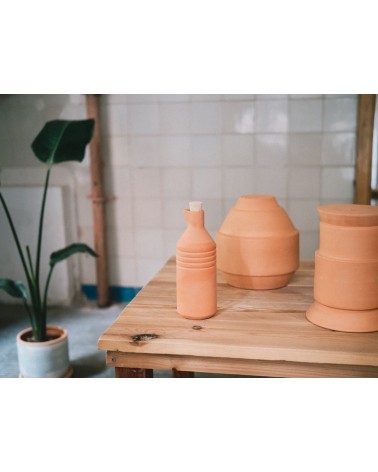 Bottiglia in terracotta smaltata Casa Atlântica caraffa brocca acqua vetro design ceramica