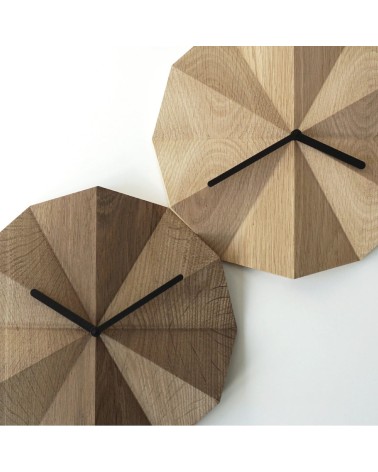 Delta Clock Chêne fumé - Horloge murale en bois Lawa Design de table design originale cuisine salon