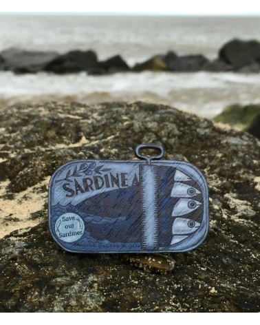 Brosche - Rettet unsere Sardinen Su Owen Anstecknadel Ansteckpins pins anstecknadeln kaufen