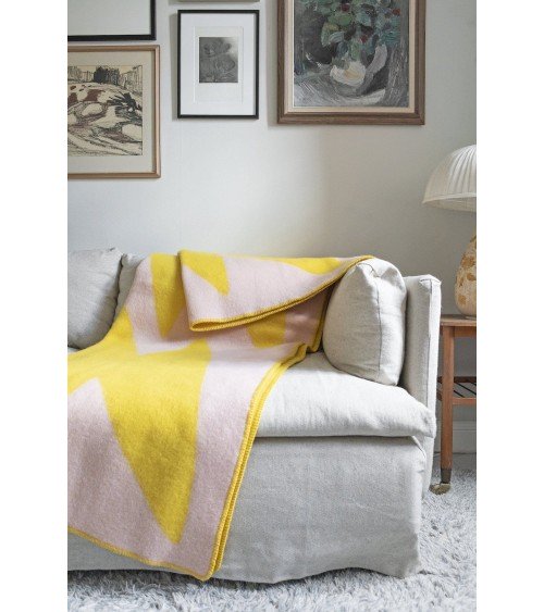 FLASH Lemon - Wool and cotton blanket Brita Sweden best cozy soft throws and blankets for sofa