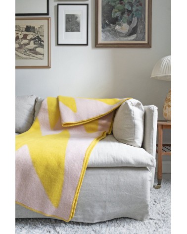 FLASH Lemon - Wool and cotton blanket Brita Sweden best cozy soft throws and blankets for sofa