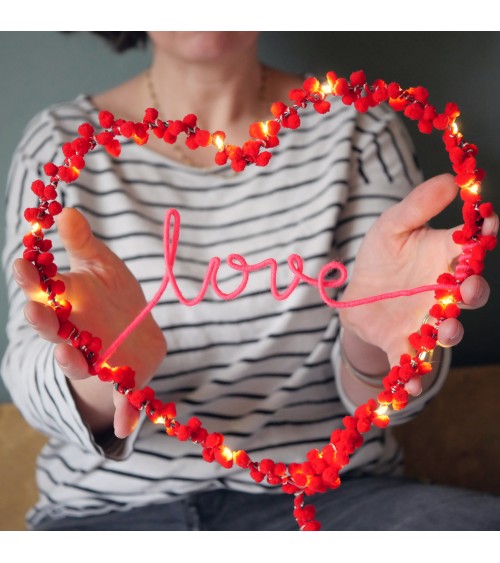 Love - Coeur à Pompons Rouges - Décoration Lumineuse Melanie Porter deco chambre intérieur murale salon lumineux
