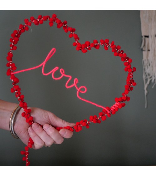 Love - Coeur à Pompons Rouges - Décoration Lumineuse Melanie Porter deco chambre intérieur murale salon lumineux