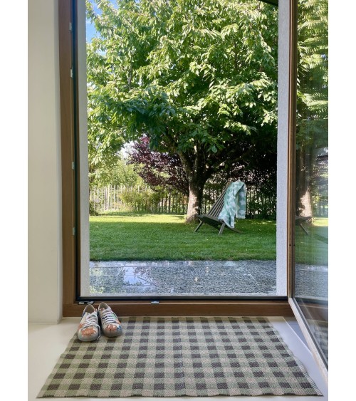 Tapis Vinyle - POPPY Vert Brita Sweden tapis scandinave en vinyle lavable en machine de cuisine exterieur salon couloir